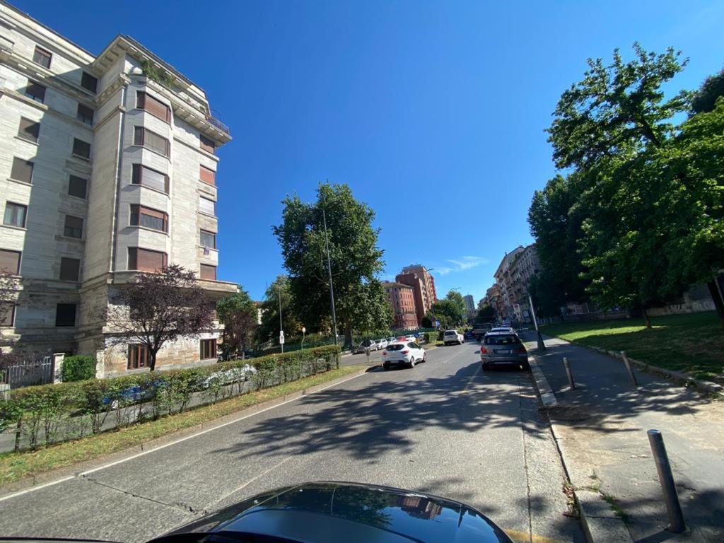 Kibilu - Viale Regina Margherita Μιλάνο Εξωτερικό φωτογραφία